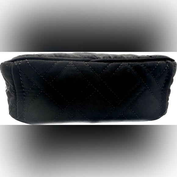 Vera Bradley Quilted Fabric-Black Crossbody w/chain-Excellent Preowned Condition - Picture 3 of 7